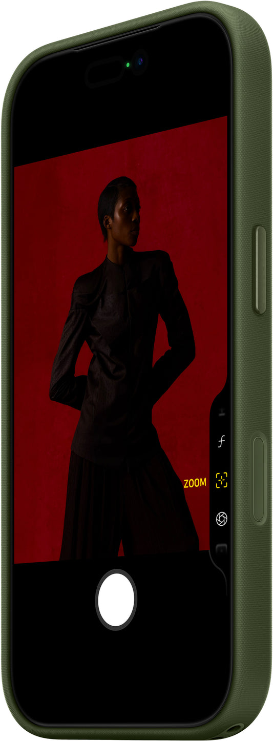 MagSafe Case for Apple iPhone 17 Pro, TechWoven, Green MGF74ZM/A